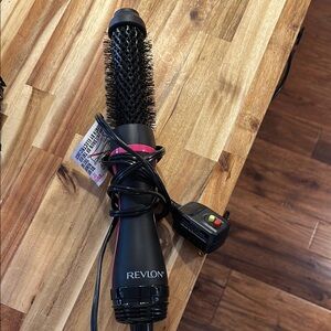 Revlon One Step Root Booster Round Brush Dryer and Hair styler